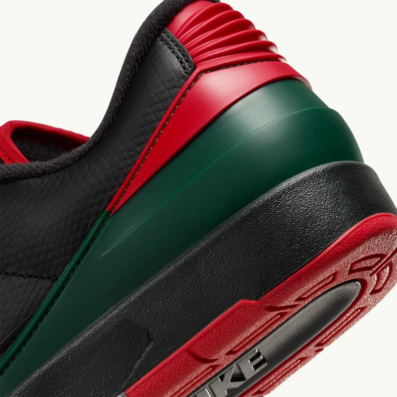 AIR JORDAN 2 RETRO LOW 'CHRISTMAS'