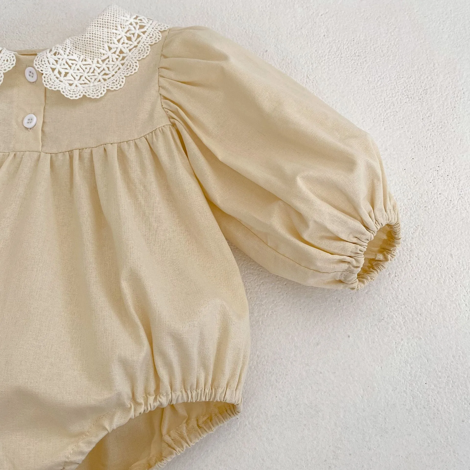 Baby Girls Solid Color Rompers Wholesale 23082869