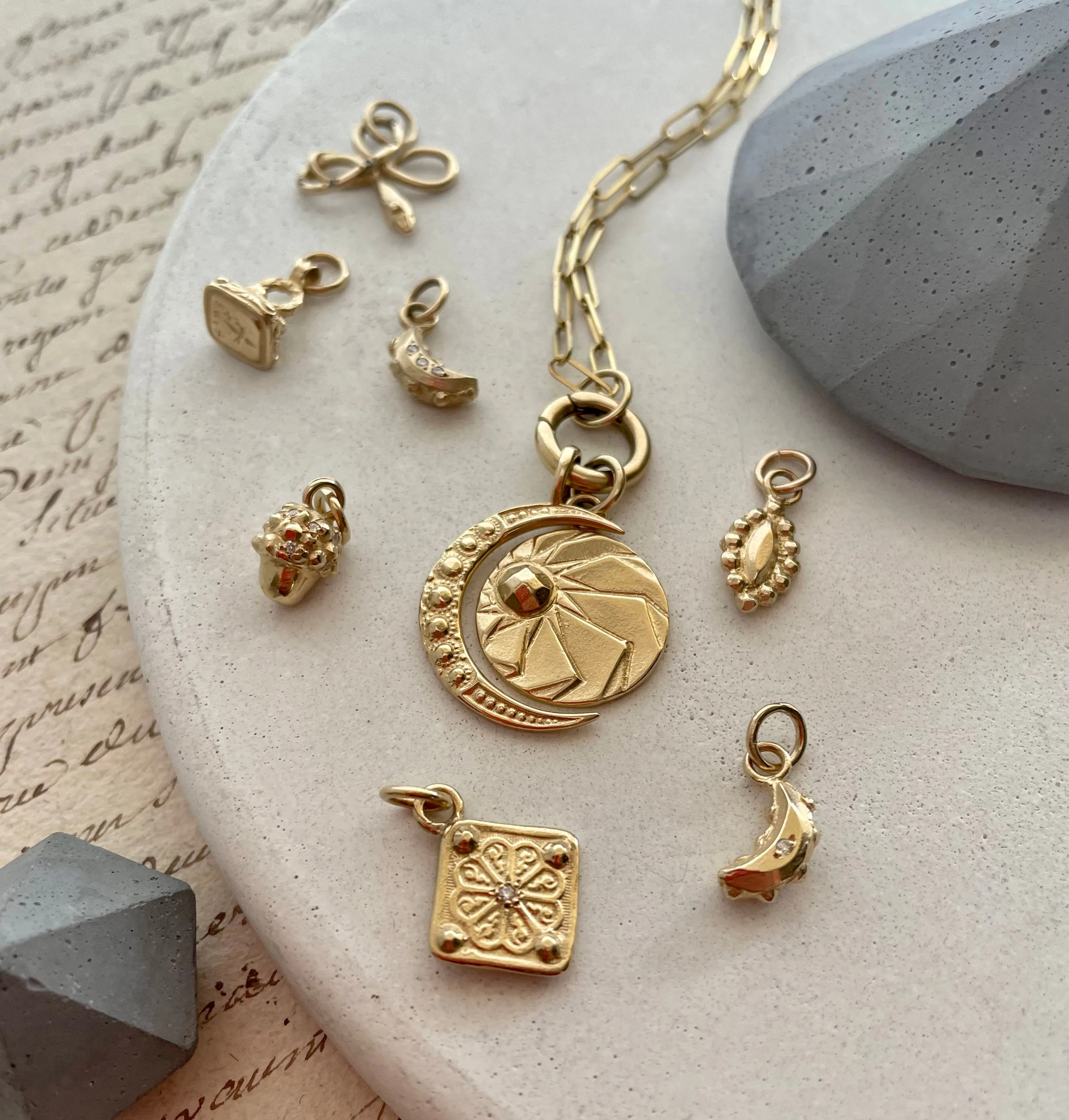 French Dove Wax Seal Necklace - Gold