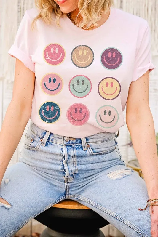 HAPPY FACE GALLERY GRAPHIC TEE PLUS SIZE