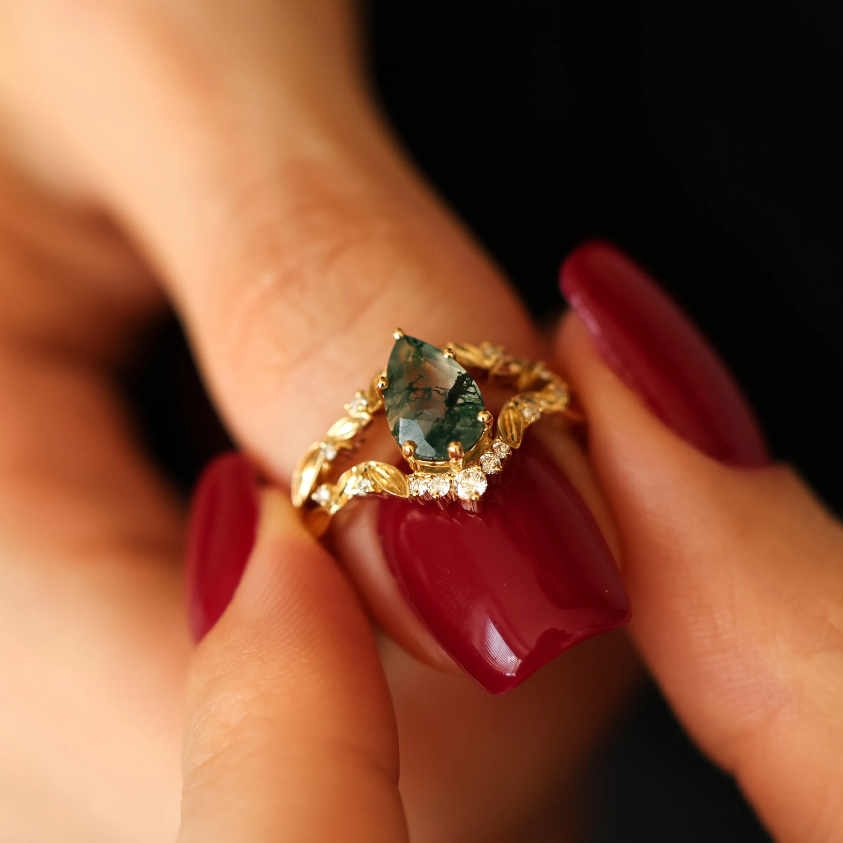 Leaf Pear Moss Agate Engagement Ring With Diamonds