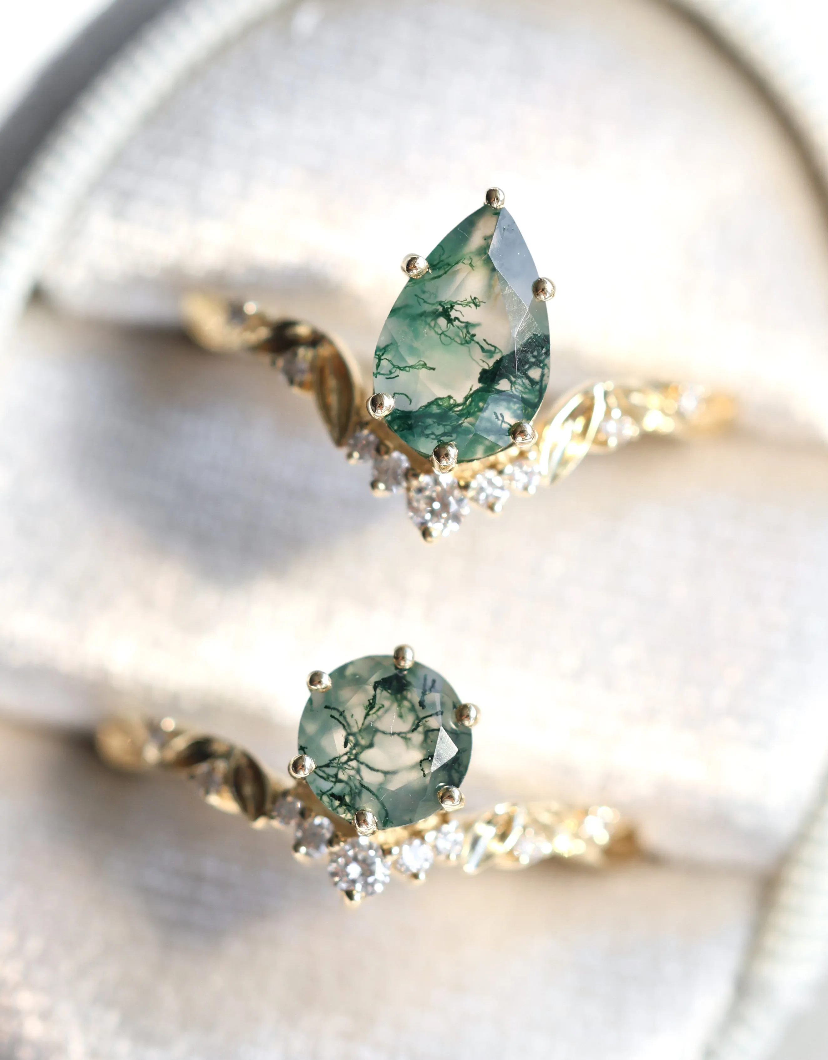 Leaf Pear Moss Agate Engagement Ring With Diamonds