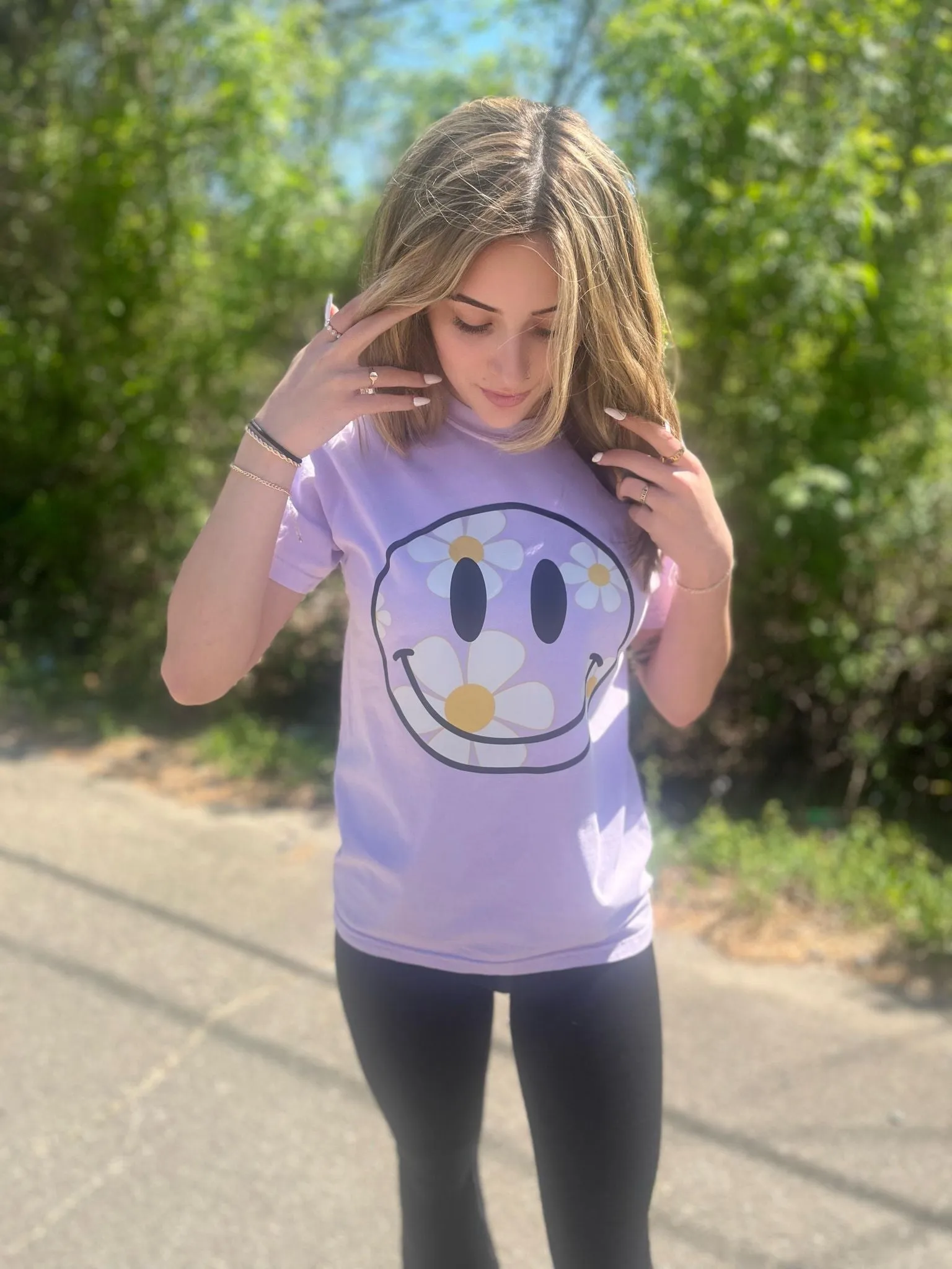 Orchid Smiley Daisy Tee