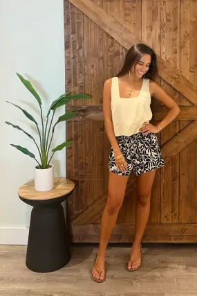 Usha Shorts / Aloha Black