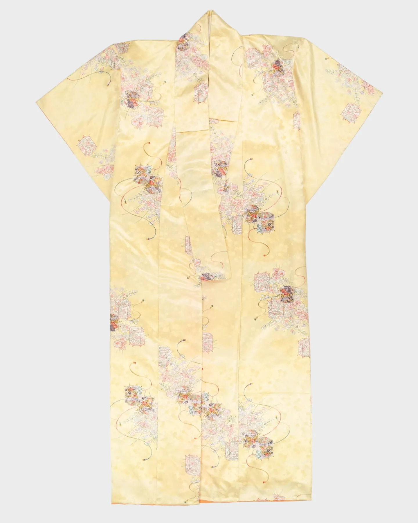 Yellow Floral Pattern Silk Kimono - L